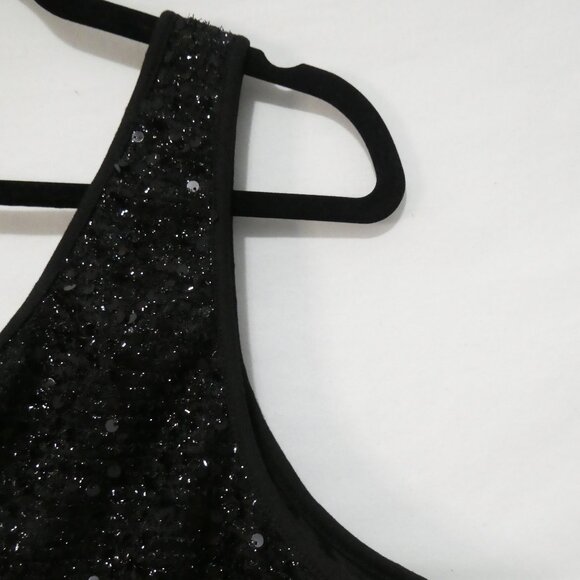 Unbranded | P2P 19 inches measured | Lined Black Sequin Zip-Up Front Crop Top - Picture 5 of 14